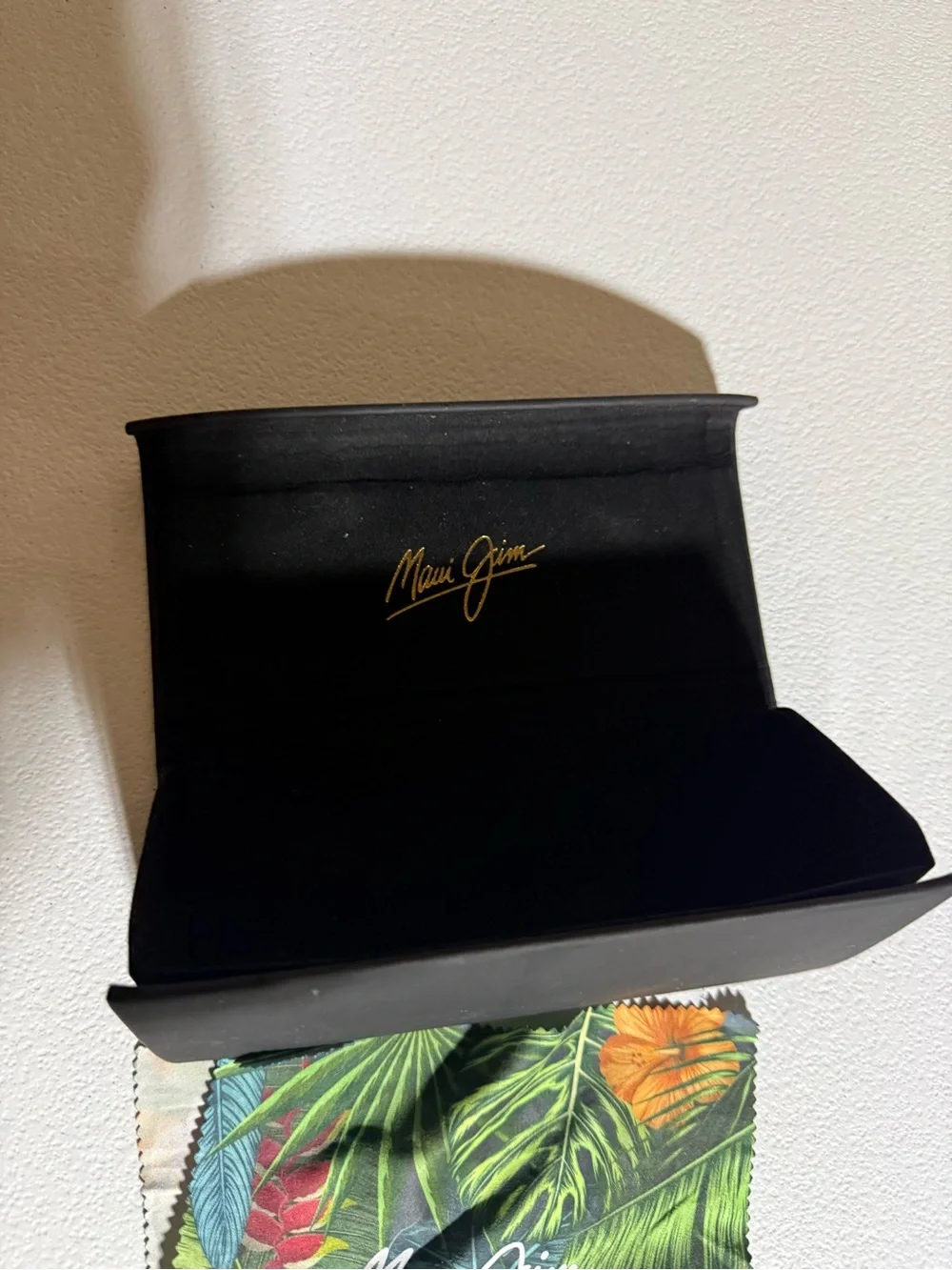 Maui Jim Black Sport Wrap Sunglasses with Gray Lenses